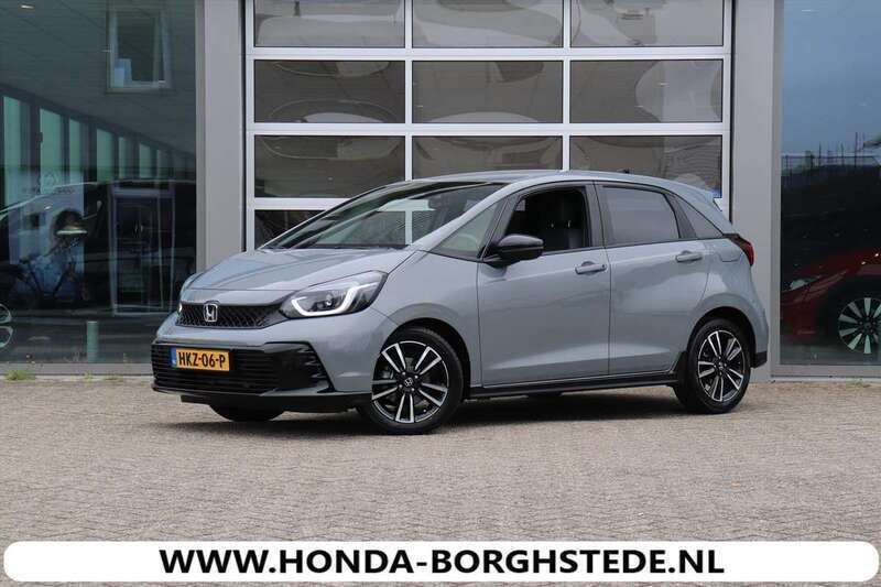 Grijs Gebruikt 2024 Honda Jazz Advance Hatchback | € 29.950 (Eerlijke prijs) - Afbeelding 1/4