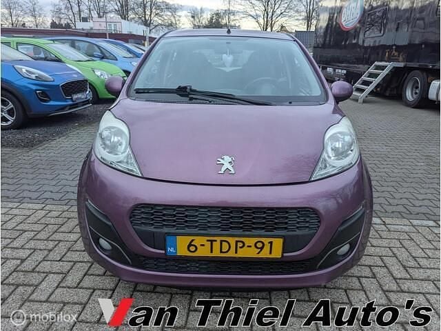 Occasion Peugeot 107 Envy 68 PK (50 kW) 2013 Paars Hatchback