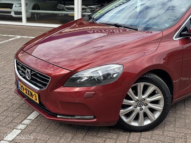 Occasion Volvo V40 Summum 114 PK (83 kW) 2012 Rood Stationwagen
