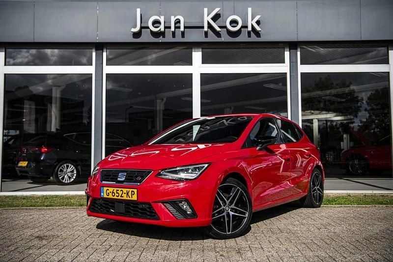 Rood Occasion 2019 Seat Ibiza Business Hatchback | € 16.400 (Eerlijke prijs) - Afbeelding 1/4