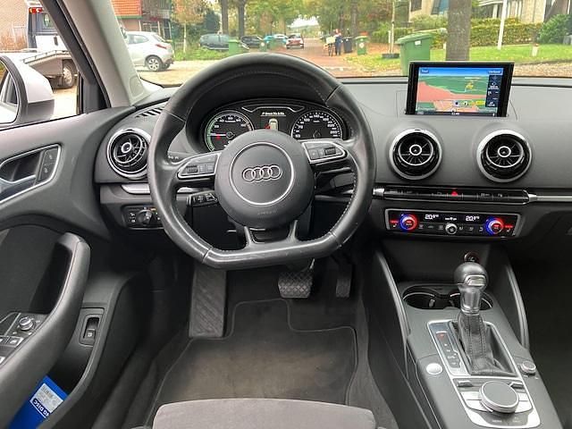 Occasion Audi A3 Sportback e-tron Attraction 2015 Wit Hatchback