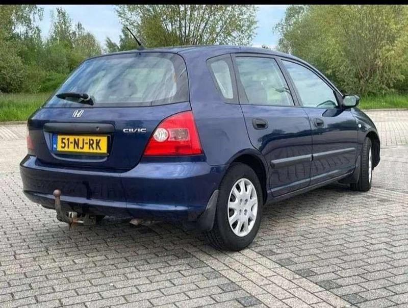 Blauw Gebruikt 2003 Honda Civic LS Hatchback | € 800 (Eerlijke prijs) - Afbeelding 1/4