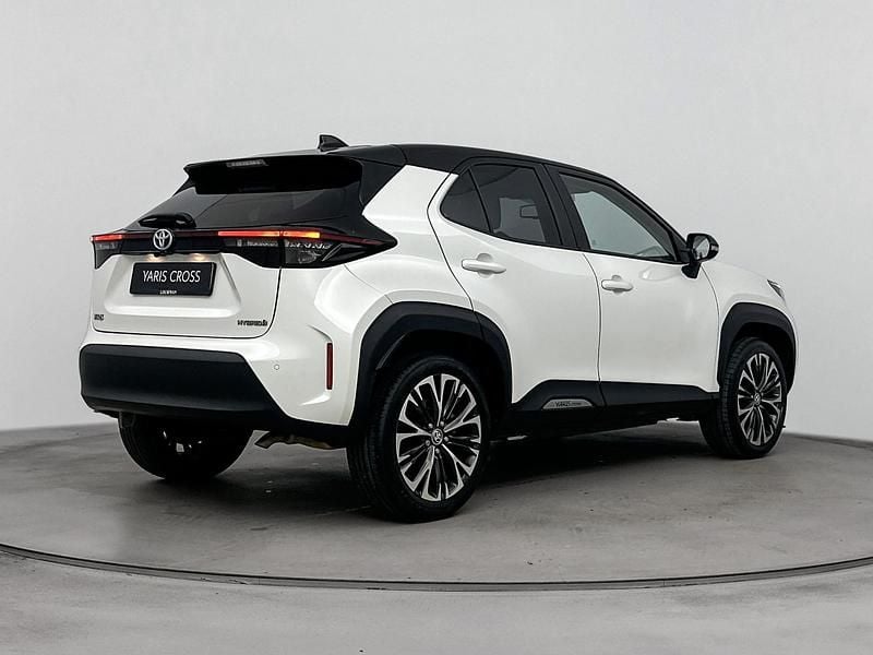 Occasion Toyota Yaris Cross Executive 2026 Wit SUV