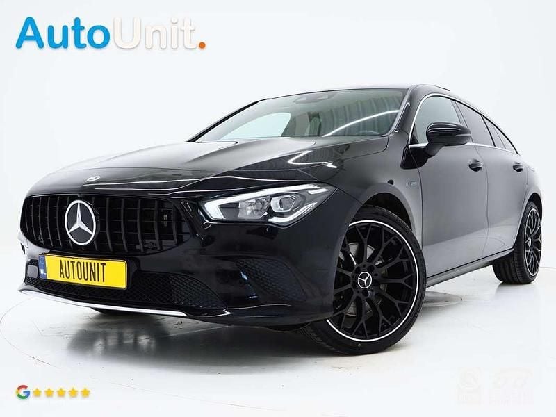 Zwart Gebruikt 2021 Mercedes CLA250e Shooting Brake Stationwagen | € 28.840 (Goede deal) - Afbeelding 1/4