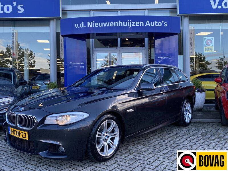 Grijs Gebruikt 2013 BMW 520 M Sport Stationwagen | € 22.950 - Afbeelding 1/4