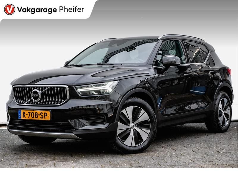 Zwart Gebruikt 2021 Volvo XC40 Inscription SUV | € 18.940 (Eerlijke prijs) - Afbeelding 1/3