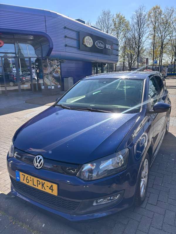 Gebruikt 2011 VW Polo Sedan | € 3.200 (Eerlijke prijs) - Afbeelding 1/4