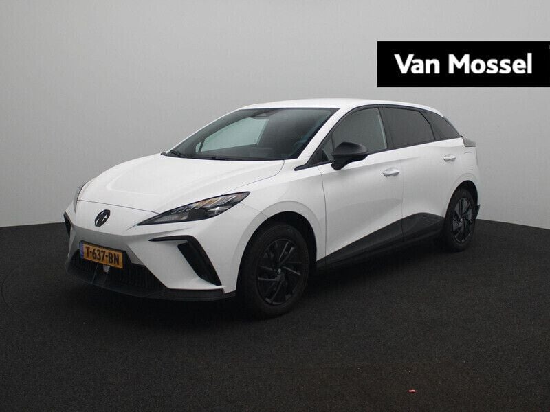 Wit Gebruikt 2023 MG MG4 EV Hatchback | € 18.995 (Eerlijke prijs) - Afbeelding 1/4