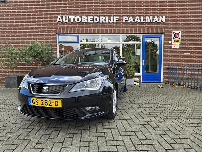 Zwart Gebruikt 2015 Seat Ibiza ST CONNECT Stationwagen | € 7.750 (Iets duurder) - Afbeelding 1/4