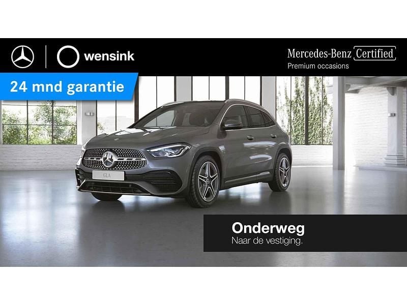 Grijs Gebruikt 2022 Mercedes GLA250 AMG line SUV | € 40.850 (Eerlijke prijs) - Afbeelding 1/4