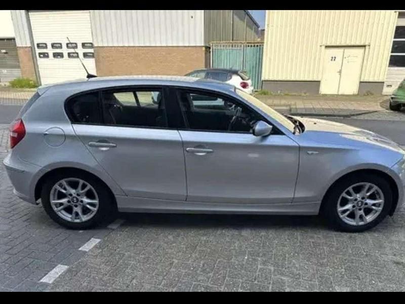 Occasion BMW 118 143 PK (105 kW) 2010 Zilver Hatchback