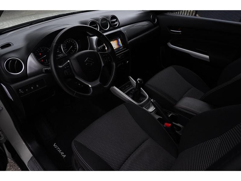 Occasion Suzuki Vitara Exclusive 120 PK (88 kW) 2018 Bruin SUV
