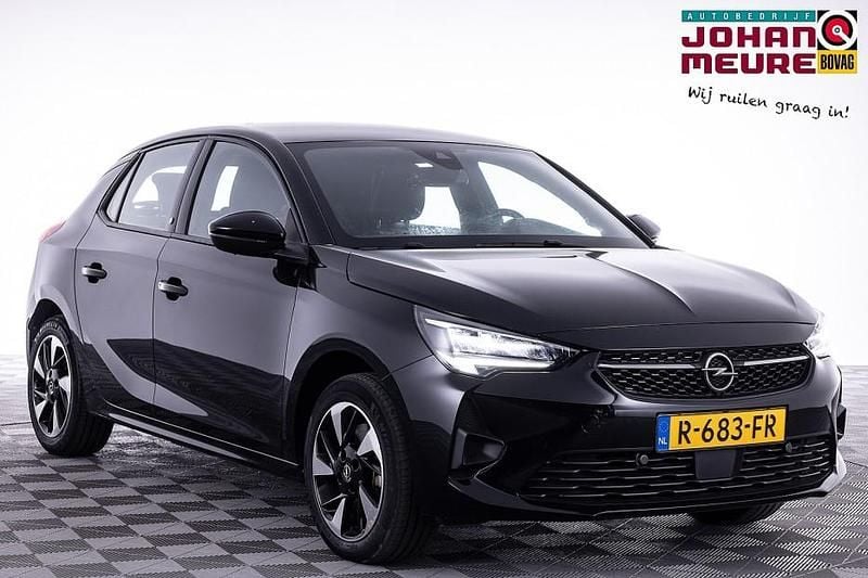 Zwart Gebruikt 2022 Opel Corsa-e GS Line Hatchback | € 16.890 (Eerlijke prijs) - Afbeelding 1/4