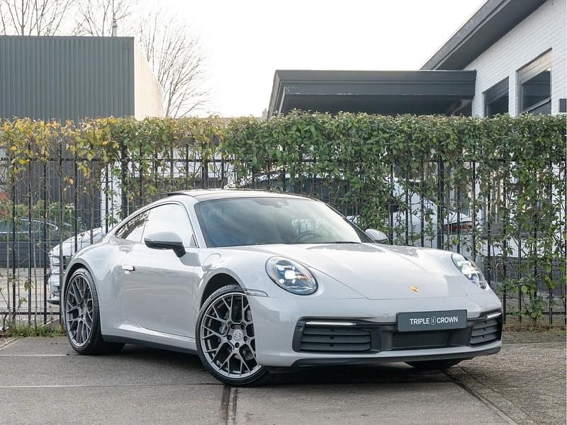 Grijs Occasion 2020 Porsche 911 Carrera Sport Coupé | € 123.950 (Eerlijke prijs) - Afbeelding 1/4