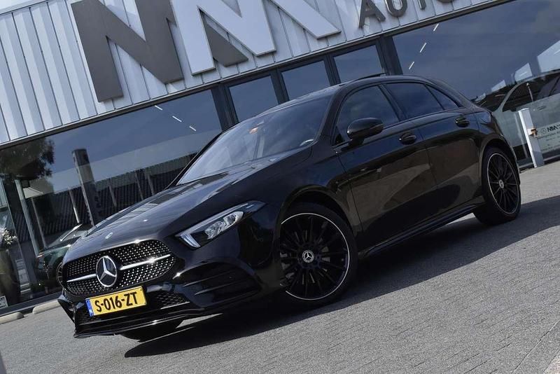 Occasion Mercedes A250 AMG line 218 PK (160 kW) 2021 Zwart Hatchback