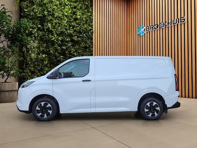 Nieuw Ford E-Transit Trend 2025 Van