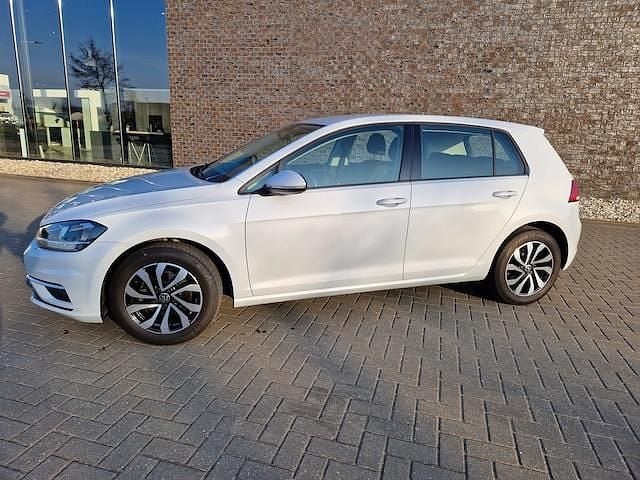 Occasion VW Golf VII Comfortline 115 PK (84 kW) 2019 Wit (metallic) Hatchback