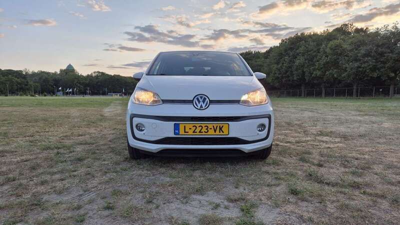 Wit Gebruikt 2018 VW up! Beats Hatchback | € 8.250 (Goede deal) - Afbeelding 1/4