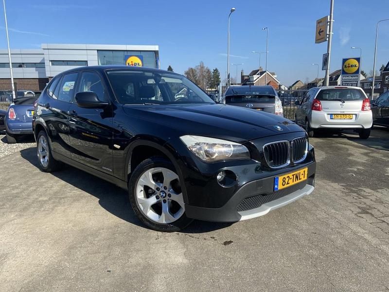 Zwart Occasion 2012 BMW X1 SUV | € 8.940 (Super prijs) - Afbeelding 1/4