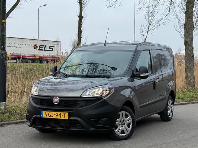 Occasion Fiat Doblò 105 PK (77 kW) 2020 Grijs MPV