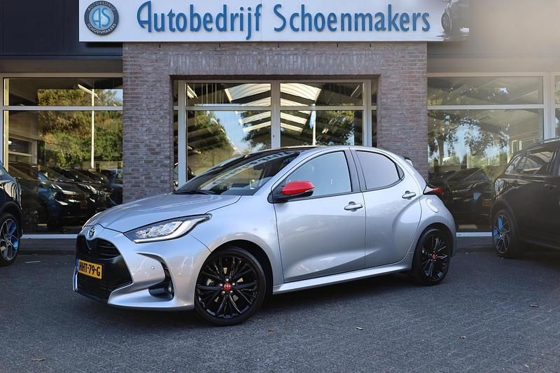 Occasion Toyota Yaris Hybrid Executive 2021 Grijs Hatchback