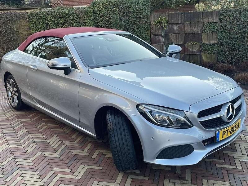 Zilver Occasion 2017 Mercedes C200 Premium Plus Cabriolet | € 25.000 - Afbeelding 1/4