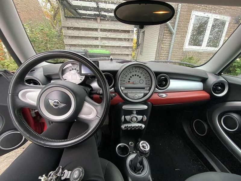 Occasion Mini Cooper 75 PK (55 kW) 2009 Rood Hatchback