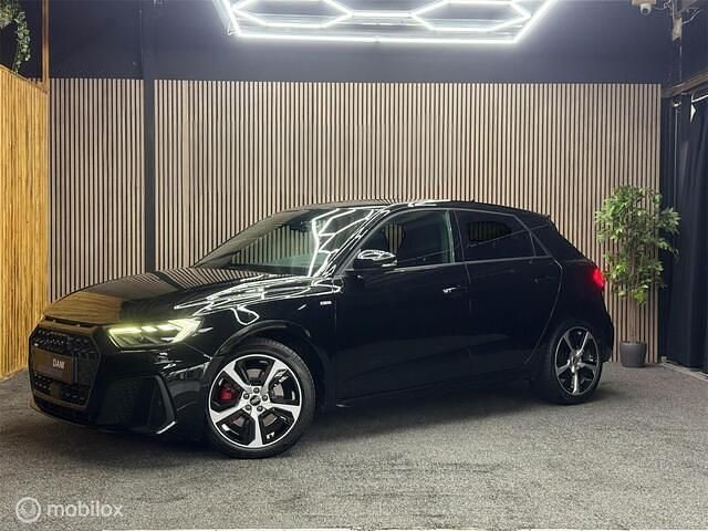 Zwart Occasion 2020 Audi A1 Sportback Proline Hatchback | € 27.599 (Duur) - Afbeelding 1/4