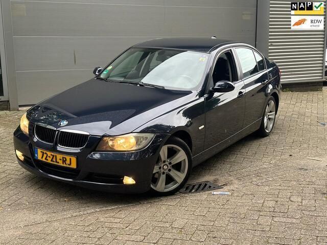 Blauw Gebruikt 2008 BMW 318 Comfort Edition Sedan | € 3.949 (Iets duurder) - Afbeelding 1/4