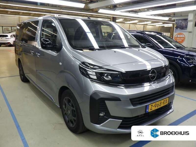 Grijs Gebruikt 2024 Opel Zafira Life Van | € 48.400 - Afbeelding 1/4