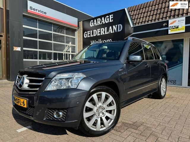 Grijs Gebruikt 2011 Mercedes GLK200 Business SUV | € 10.500 - Afbeelding 1/4