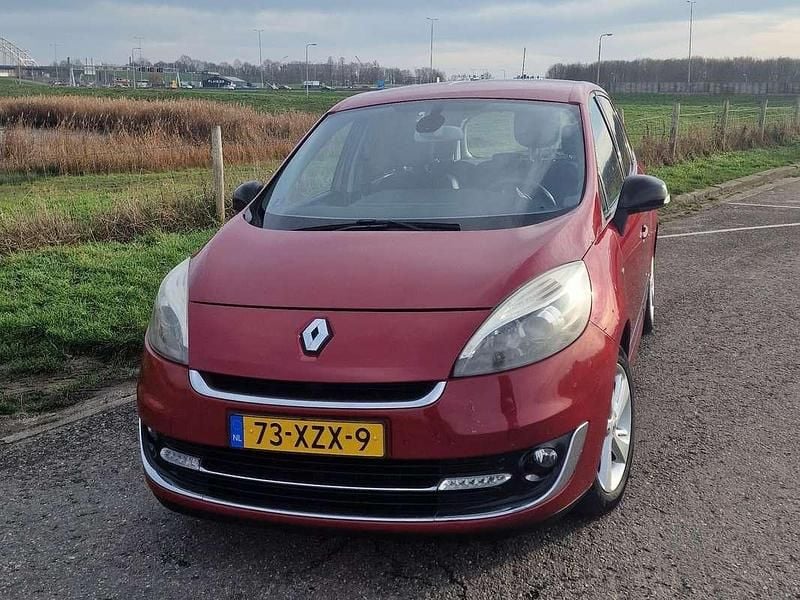 Occasion Renault Scénic III Bose Edition 116 PK (85 kW) 2012 Rood MPV