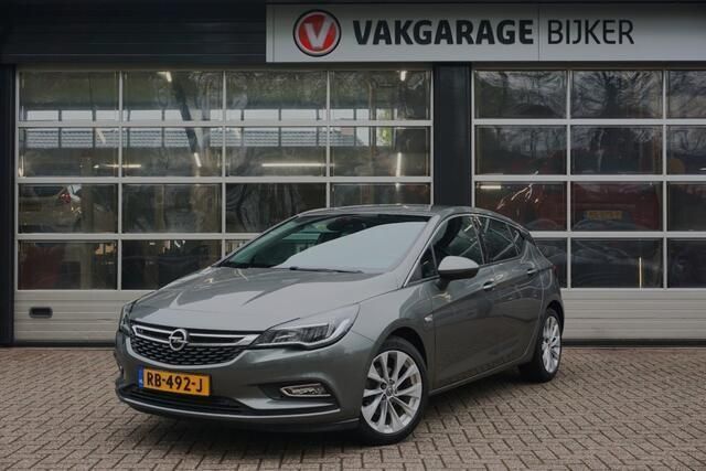 Grijs Gebruikt 2017 Opel Astra Innovation Hatchback | € 11.950 (Eerlijke prijs) - Afbeelding 1/4