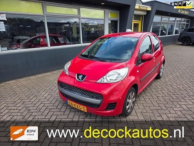 Rood Gebruikt 2010 Peugeot 107 Hatchback | € 1.340 (Eerlijke prijs) - Afbeelding 1/4