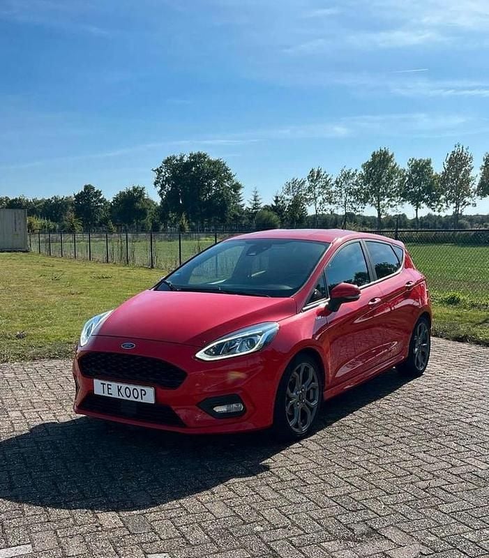 Occasion Ford Fiesta ST-Line 99 PK (72 kW) 2017 Rood Hatchback