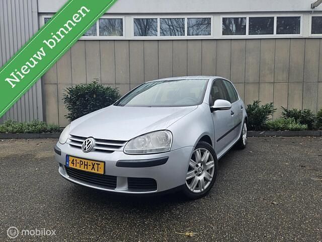 Grijs Gebruikt 2004 VW Golf IV Trendline Hatchback | € 3.950 (Duur) - Afbeelding 1/4