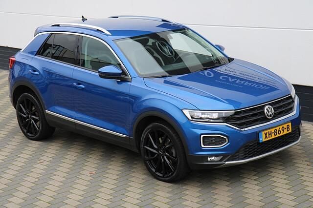 Blauw Occasion 2018 VW T-Roc Sportline SUV | € 16.745 (Eerlijke prijs) - Afbeelding 1/4
