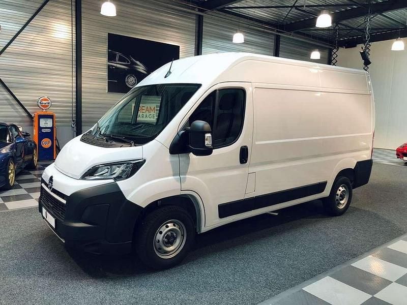 Wit Gebruikt 2024 Opel Movano Van | € 27.950 (Super prijs) - Afbeelding 1/4