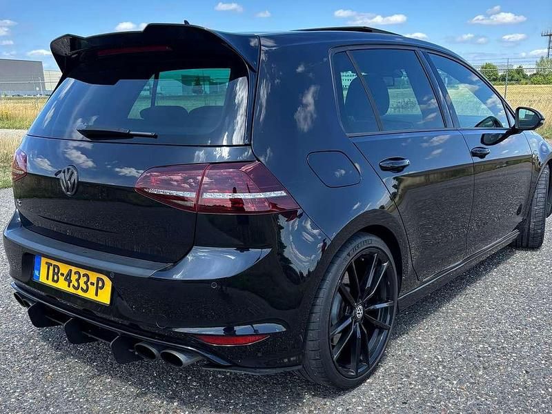 Zwart Gebruikt 2014 VW Golf VII R Hatchback | € 20.999 (Eerlijke prijs) - Afbeelding 1/4