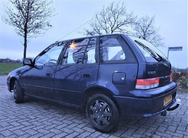 Occasion Suzuki Swift GLX 86 PK (63 kW) 2002 Blauw Hatchback