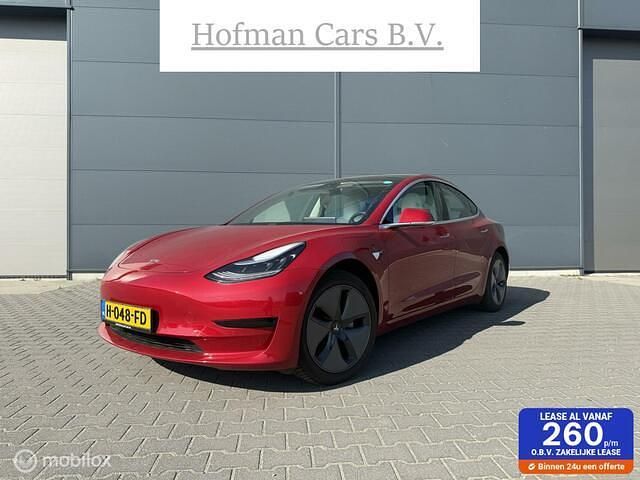 Rood Gebruikt 2019 Tesla Model 3 Standard Range Sedan | € 18.900 (Eerlijke prijs) - Afbeelding 1/4