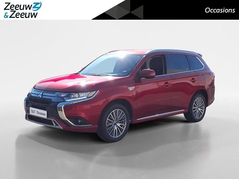 Red diamond m Gebruikt 2021 Mitsubishi Outlander P-HEV Intense+ SUV | € 23.945 (Eerlijke prijs) - Afbeelding 1/4