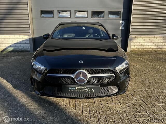 Occasion Mercedes A250 224 PK (164 kW) 2019 Zwart (metallic) Hatchback