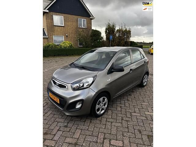 Grijs Gebruikt 2013 Kia Picanto Hatchback | € 4.499 (Goede deal) - Afbeelding 1/4