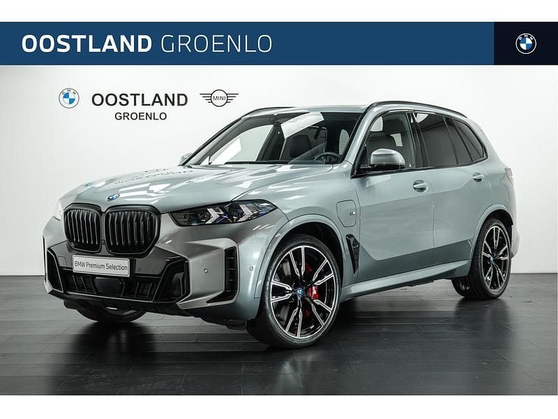 Grijs Occasion 2023 BMW X5 Comfort Edition SUV | € 89.900 (Duur) - Afbeelding 1/4