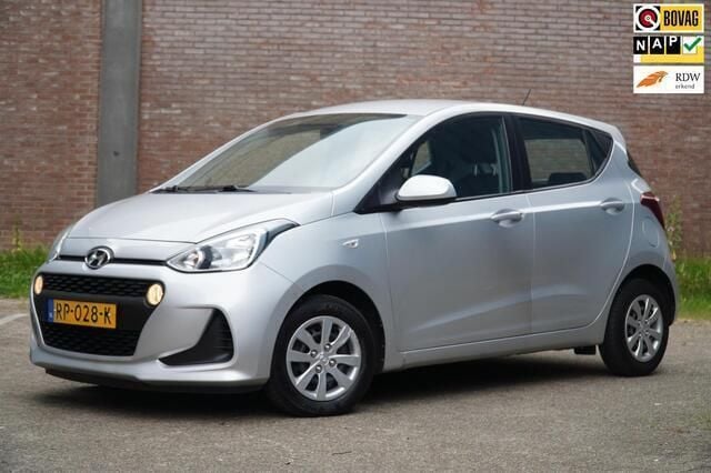 Grijs Gebruikt 2018 Hyundai i10 Comfort Hatchback | € 8.950 (Eerlijke prijs) - Afbeelding 1/4