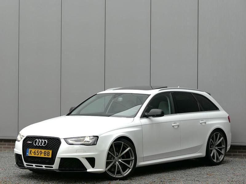 Wit Gebruikt 2021 Audi RS4 S-Line Stationwagen | € 26.999 - Afbeelding 1/4