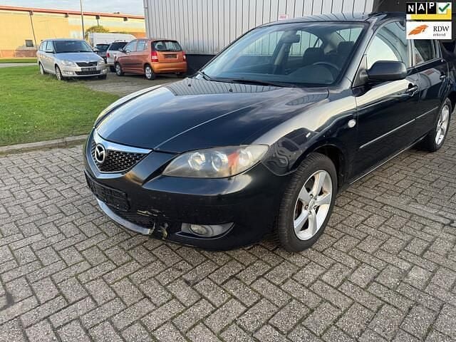 Zwart Gebruikt 2004 Mazda 3 Sedan | € 950 (Super prijs) - Afbeelding 1/4