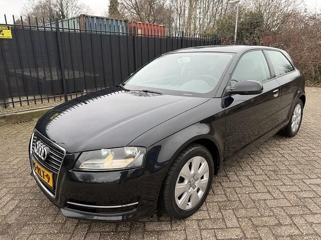 Occasion Audi A3 Sportback Attraction 125 PK (91 kW) 2011 Zwart (metallic) Hatchback