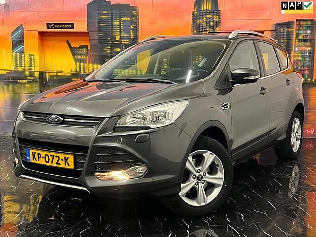 Grijs Gebruikt 2016 Ford Kuga Trend SUV | € 12.999 (Eerlijke prijs) - Afbeelding 1/4